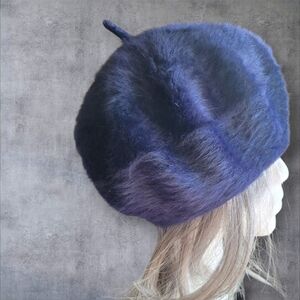 Calvin Klein Elegant Beret